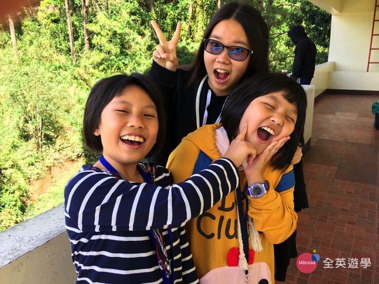 ▲ 參加 2017 全英菲律賓遊學團的小朋友，除了學英文，下課也打成一片！