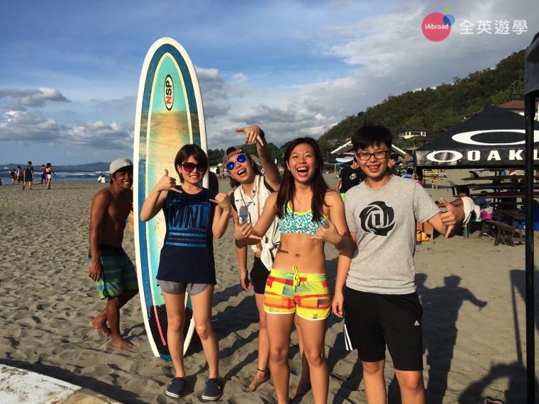 ▲ 第一次在菲律賓碧瑤體驗衝浪，超刺激的啦！