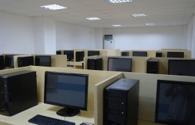PELIS Banilad 電腦教室 mini