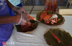 《English Fella 語言學校》週末活動，Nalusuan Island 海上餐廳，滿滿的蟹肉！