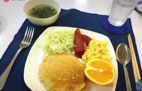 《First English 語言學校》學生餐廳食物