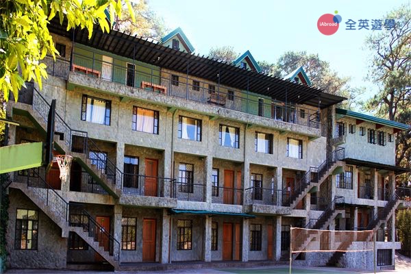 《Baguio JIC 語言學校》口說強化＆雅思校區學生宿舍外觀