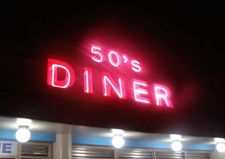 碧瑤景點餐廳推薦 50's Dinner 美式復古餐廳，菲律賓遊學超好玩